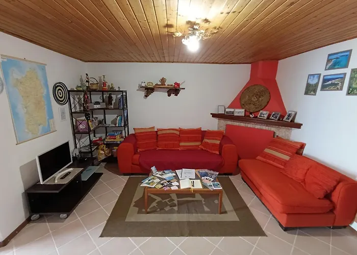 Mammaioa House